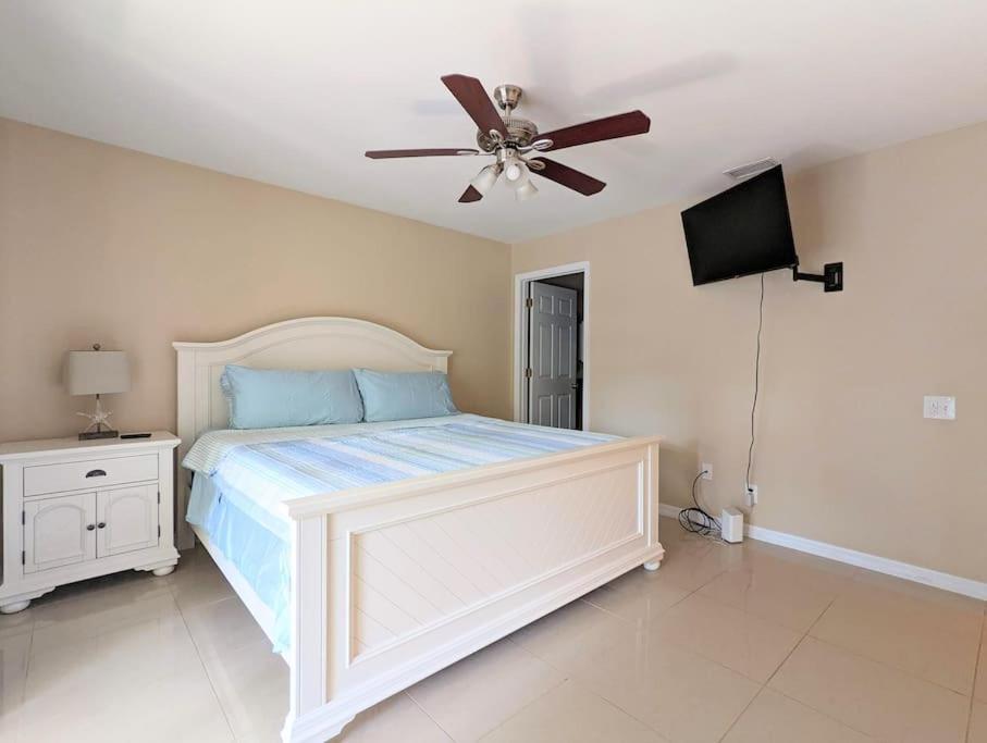 3Bed & 2Bath Property Couple Minutes From Siesta Key Beach & Downtown Sarasota Exteriér fotografie